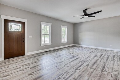 413 Westwood Dr, Seagrove, NC 27341 - photo 4