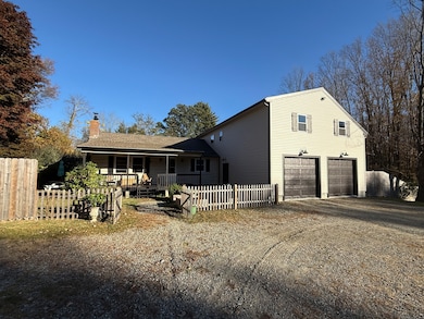 93 Jericho Rd, Pomfret Center, CT 06259 - photo 3