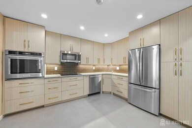 15 Betsy Ross Dr unit B, Monroe Township, NJ 08831 - photo 3