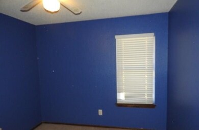 2113 NE 8th St, Moore, OK 73160 - photo 7