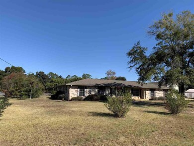526 Bocage Rd, Cantonment, FL 32533 - photo 2