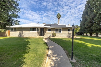 1530 W Roberts Ave, Fresno, CA 93711 - photo 2