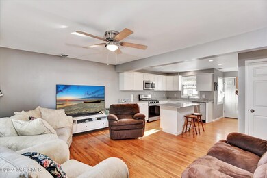 07-Living Room
