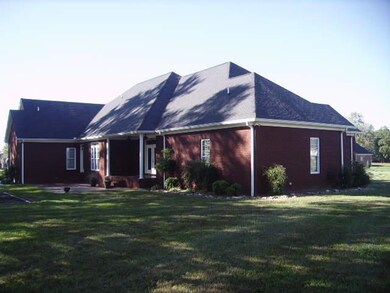 166 William Cir, Lafayette, TN 37083 - photo 3