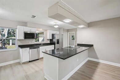 204 E Shell Point Rd, Ruskin, FL 33570 - photo 7