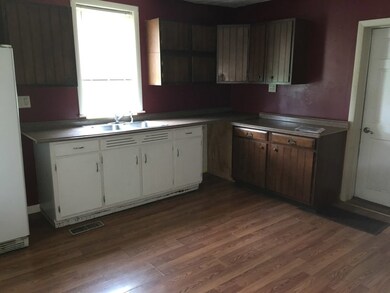 327 N Jefferson St, Loudonville, OH 44842 - photo 3