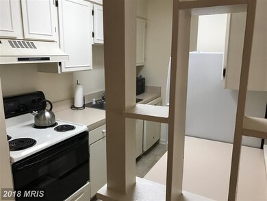 5913 Prince James Dr unit 34, Springfield, VA 22152 - photo 5