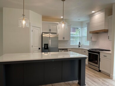 1639 NW Jackpine Ave, Redmond, OR 97756 - photo 7