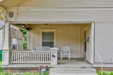 713 N Commerce St, Gainesville, TX 76240 - photo 5