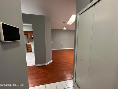 2452 Townsquare Dr, Jacksonville, FL 32216 - photo 5