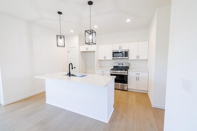 1726 Kyle Ln, Beloit, WI 53511 - photo 6