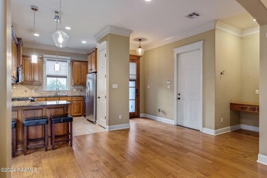 11-web-or-mls-102 Seabrook Ln-11