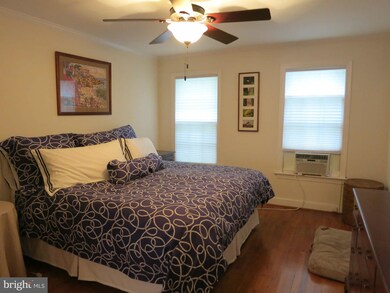 2418 I St NW, Washington, DC 20037 - photo 3