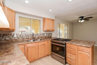 2211 N 54th Ln, Phoenix, AZ 85035 - photo 5