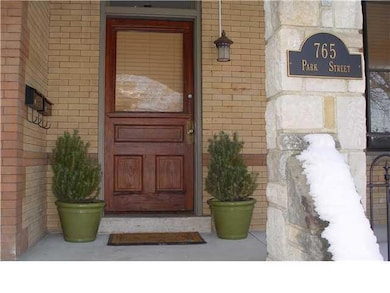 765 Park St, Columbus, OH 43215 - photo 3