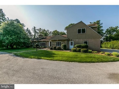 920 Valley Forge Rd, Phoenixville, PA 19460 - photo 2