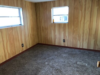 1 Reagan Cir, Allenstown, NH 03275 - photo 7