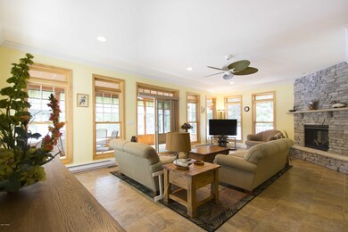 111 Woodledge East Lake Dr, Hawley, PA 18428 - photo 7