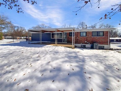 2349 Hudson Rd, Saint Louis, MO 63136 - photo 5