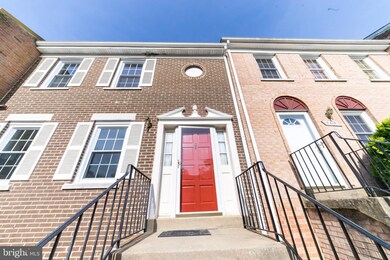 9447 Jenerio Ct, Lorton, VA 22079 - photo 3