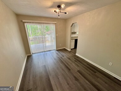 6061 Tina Ln, Rex, GA 30273 - photo 5