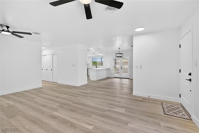 405 Scenic Dr, Henderson, NV 89002 - photo 7