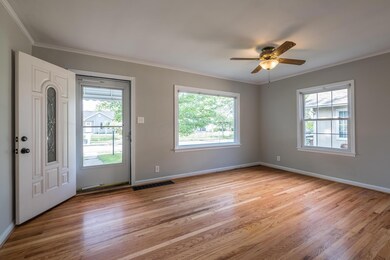 570 E Beechwold-3