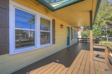 927 N Union Ave, New Braunfels, TX 78130 - photo 5