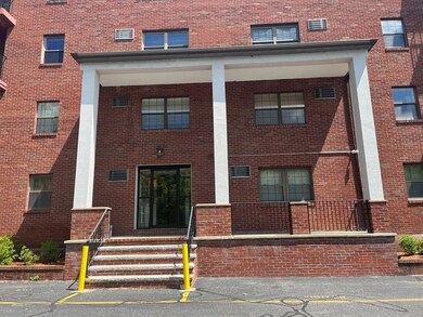 Totten Pond Village unit 34C, Waltham, MA 02451 - photo 2