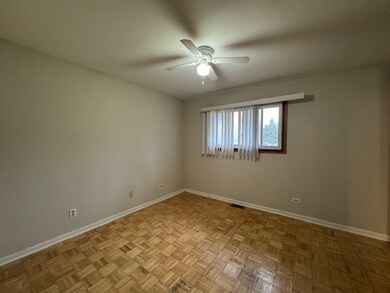 2670 Woodview Ct unit 1, Waukegan, IL 60087 - photo 6