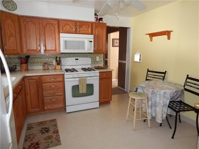925 Chaplin St, Conway, PA 15027 - photo 4