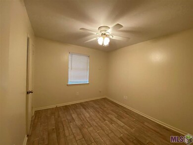 4114 Florida St unit 3, Zachary, LA 70791 - photo 4