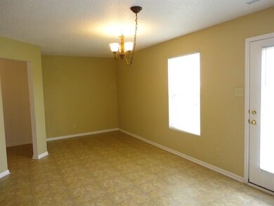 956 Stonehurst Dr, Franklin, IN 46131 - photo 3