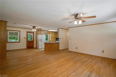 236 Donna Rd, Asheboro, NC 27205 - photo 6