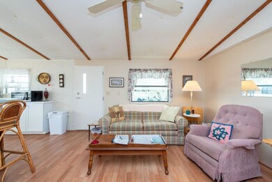 5401 Antigua Dr, Zephyrhills, FL 33541 - photo 5