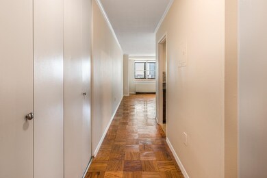 9 Hawthorne Place unit 14K, Boston, MA 02114 - photo 3