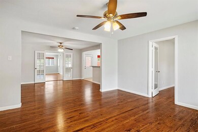 6802 Blessing Dr, Dallas, TX 75214 - photo 6