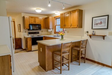 4 Anna Cir, Derry, NH 03038 - photo 6