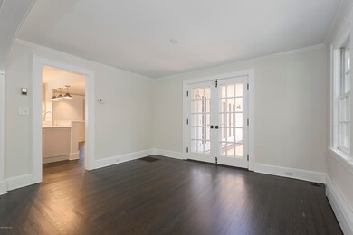 005-photo-dining-room-7231948