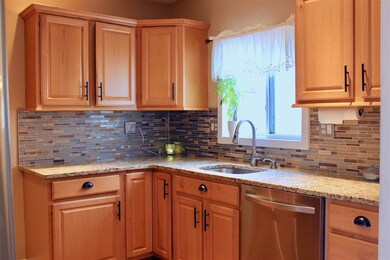 17 Winter St, Nashua, NH 03064 - photo 4