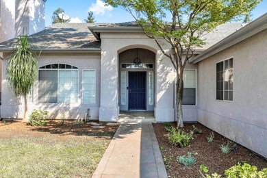 261 W Chennault Ave, Clovis, CA 93611 - photo 4