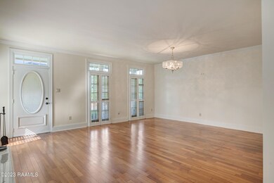 553 Esplanade-4