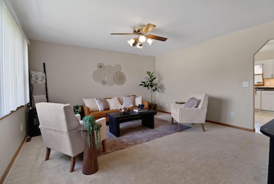 202 N Lincoln St, Hebron, IN 46341 - photo 3