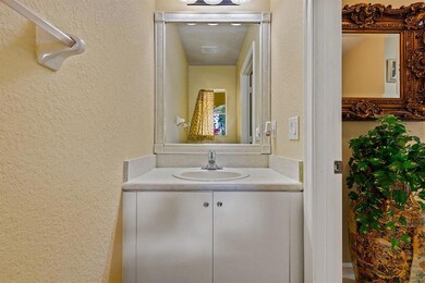 004-1194ImperialLakeRd-WestPalmBeach-FL-