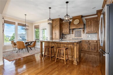 10804 W 169th St, Overland Park, KS 66221 - photo 4