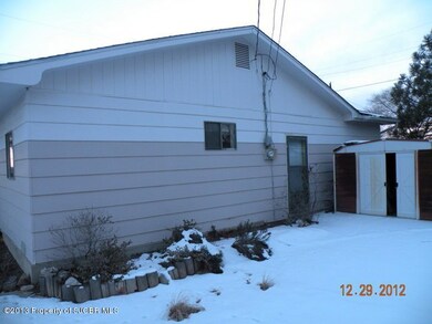 Side view of house w/entrance