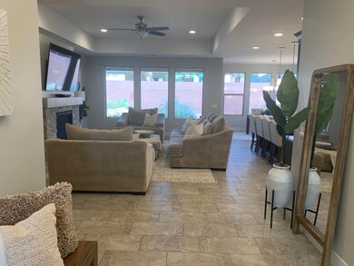 FOYER & GREAT ROOM