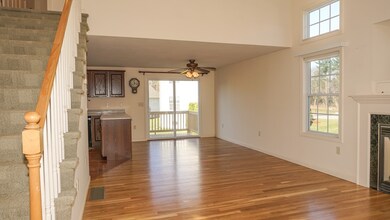 26 Royal Ave, Dracut, MA 01826 - photo 4