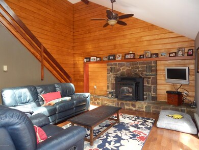 #6-Glennon Living Room