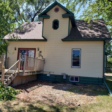 1120 S Duff St, Mitchell, SD 57301 - photo 4